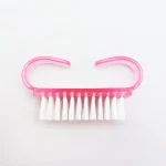 Cepillo de limpieza de uñas rosa translúcido 4